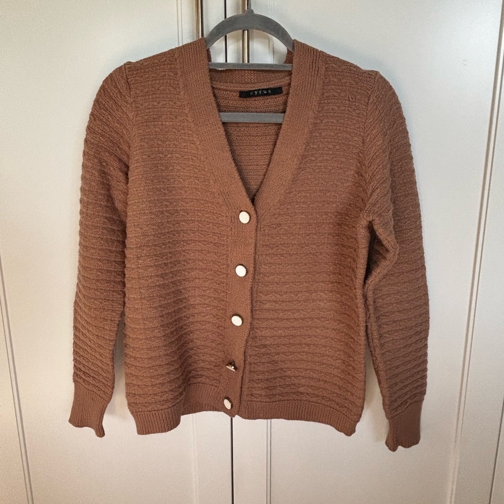 Cyrus Tan Button-Up Women Cardigan